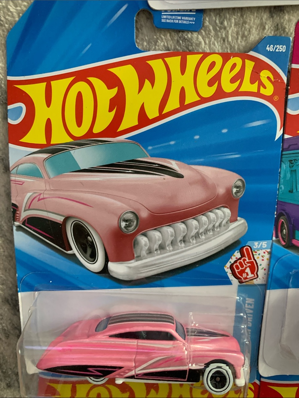 π - HOT WHEELS TOY CAR BUNDLE 5 CARS π - Picture 6 of 7
